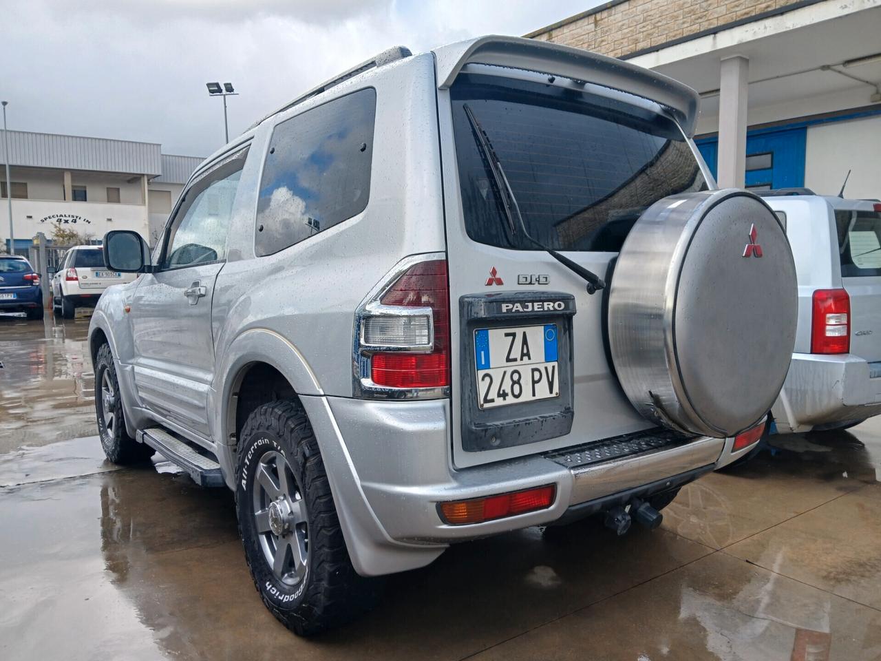 MITSUBISHI Pajero GLS1 3.200 DI-D 160cv 3porte