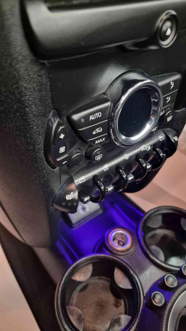 MINI Cabrio 1.6 16V One Cabrio 99000km!! ADATTA A NEOPATENTATI