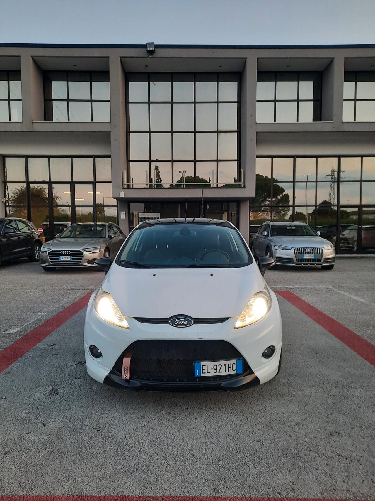 Ford Fiesta 1.6 134CV 3 porte Individual