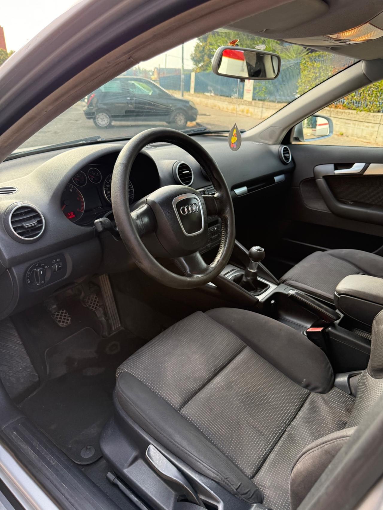 Audi A3 2.0 16V TDI Attraction
