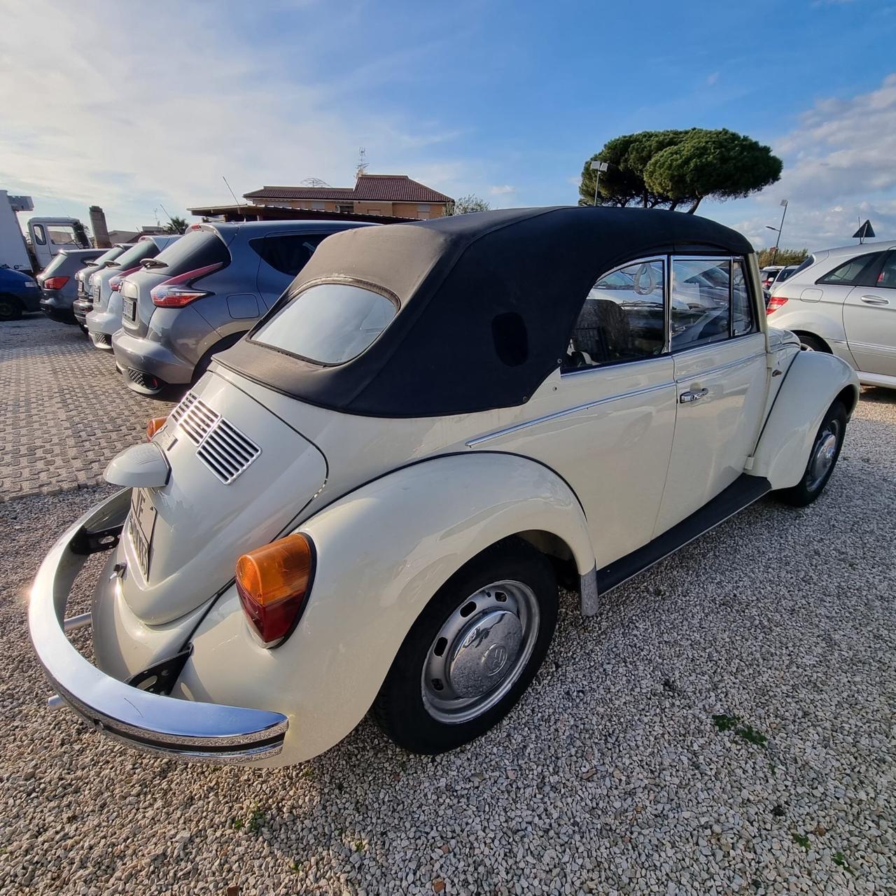 Volkswagen maggiolino cabrio