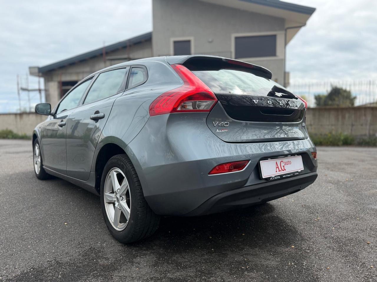 Volvo V40 D2 DISPLAY/NAVI