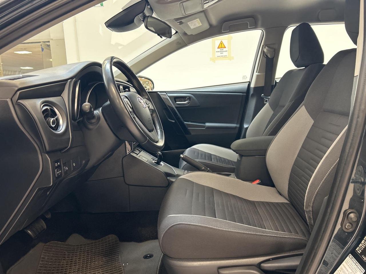 Toyota Auris Touring Sports 1.8h Active cvt
