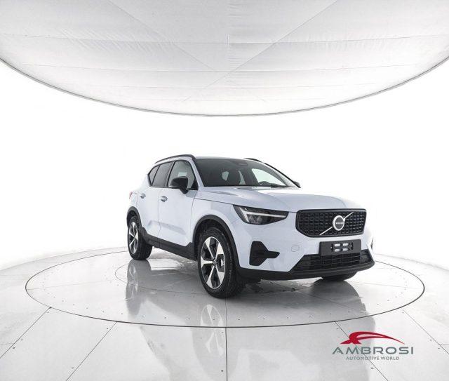 VOLVO XC40 B3 Mild hybrid Benzina Plus Dark