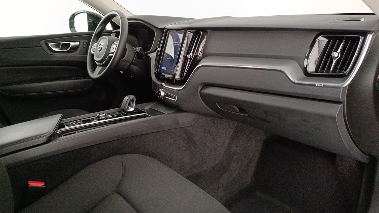 VOLVO XC60 II 2022 - XC60 2.0 b4 Core auto