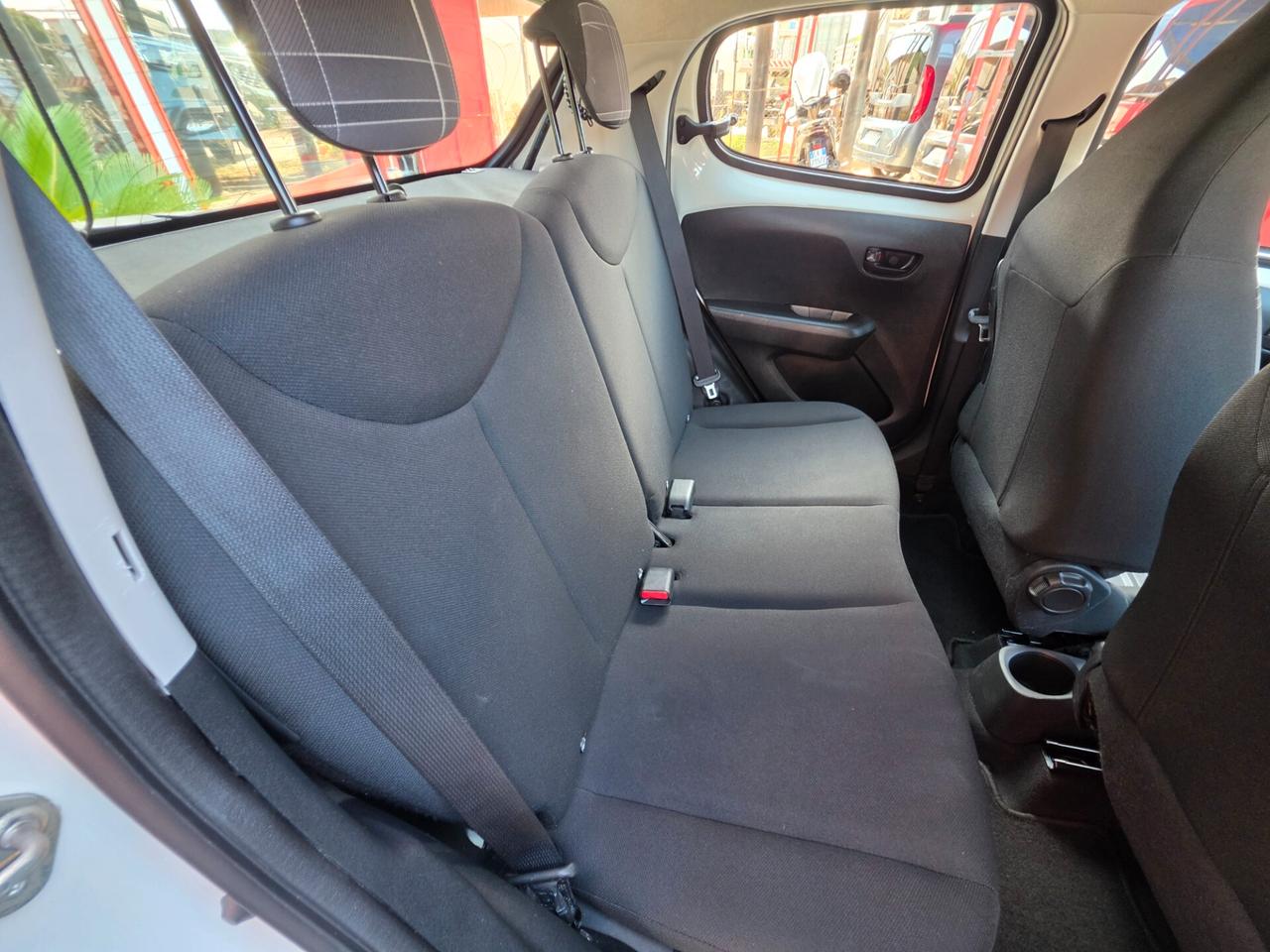Peugeot 108 1,0 benzina 02/2018 Cv69 AUTOMATICA
