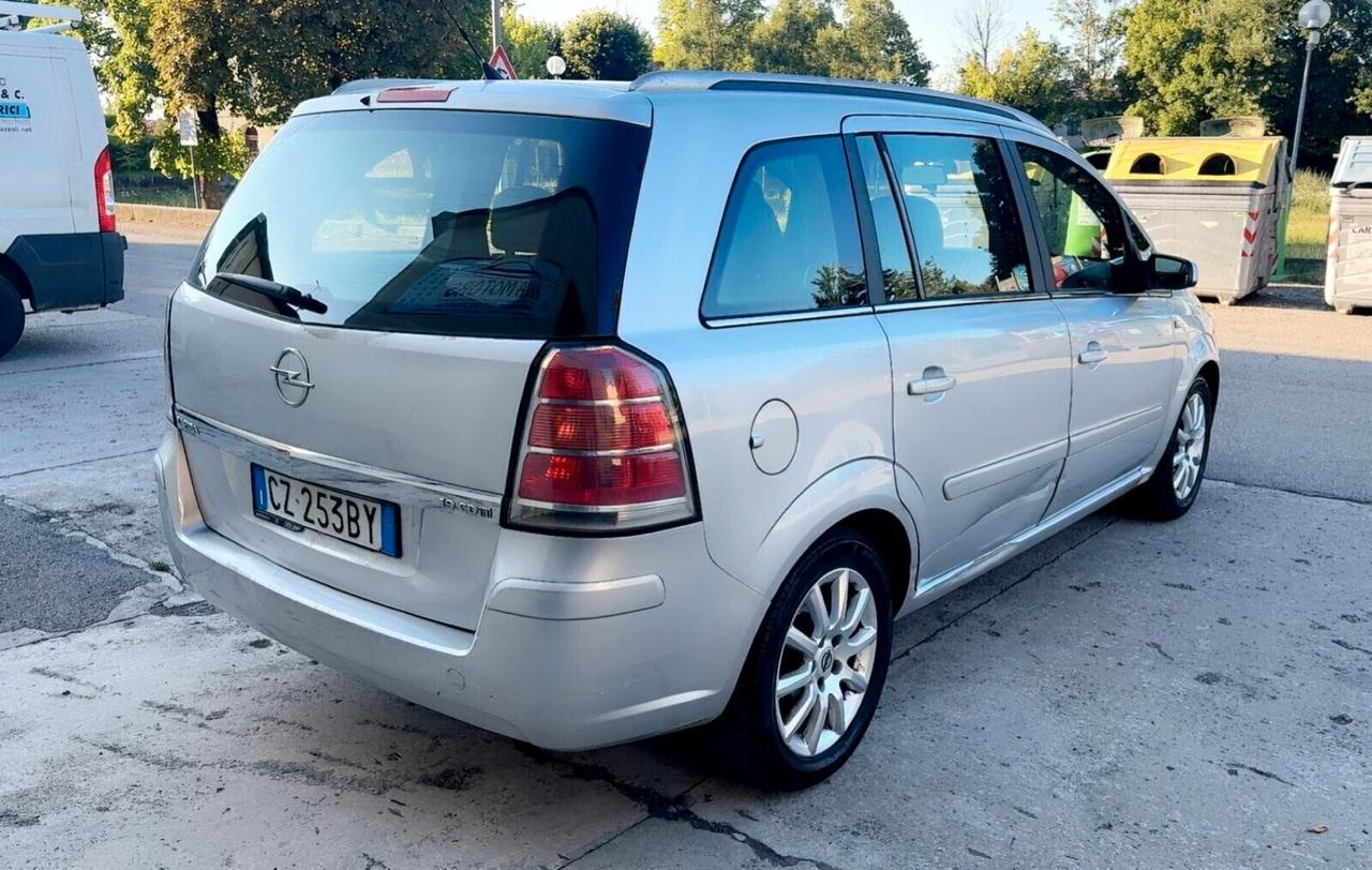 Opel Zafira 1.9 CDTI 120CV Cosmo