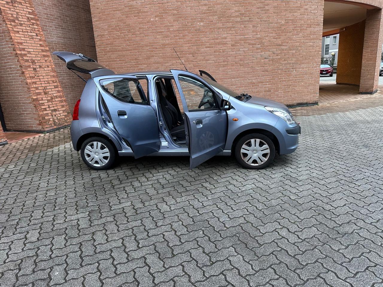 Nissan Pixo 1.0 5 porte Look