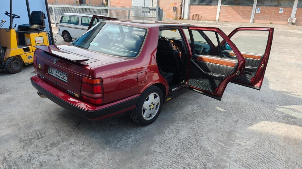 Lancia Thema 8.32