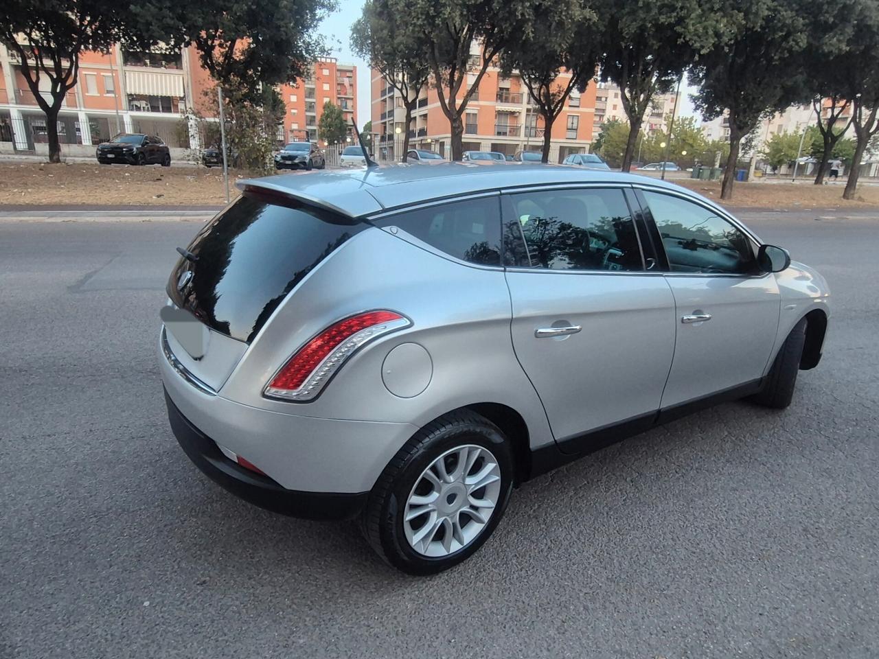 Lancia Delta 1.6 MJT gold anno 2011