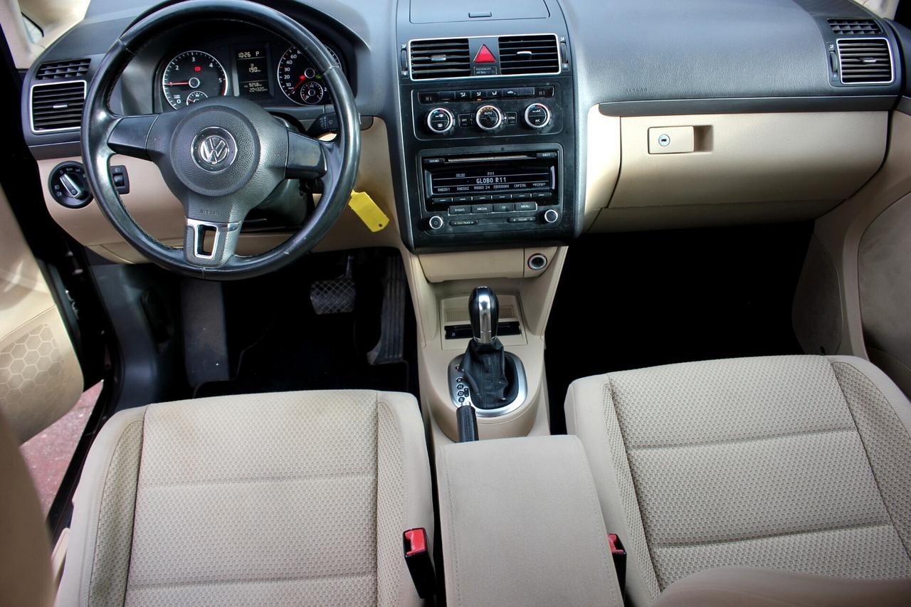 Volkswagen Touran 7 POSTI 1.6 TDI 105 CV AUTOMATICA GARANZIA 12 MESI