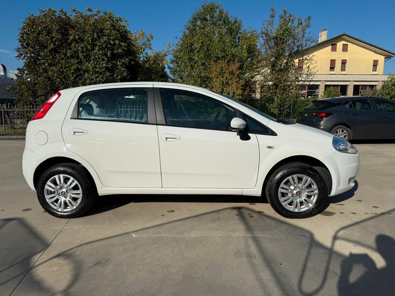 Fiat Grande Punto 1.4 natural power 77.000km