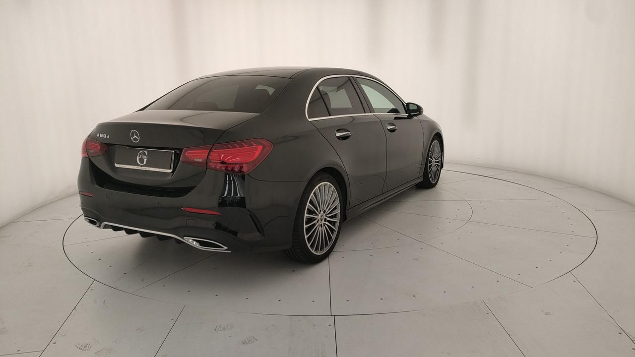 Mercedes-Benz A 180 d AMG Line Premium auto