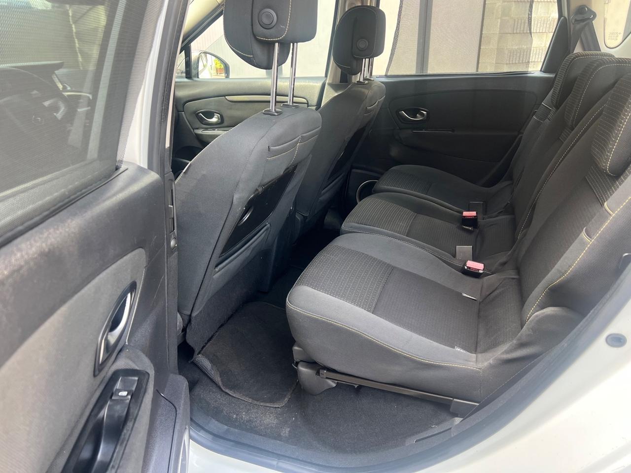 Renault Scenic Scénic X-Mod 1.9 dCi 130CV Dynamique