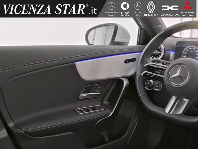 MERCEDES-BENZ A 180 d AMG ADVANCED PREMIUM