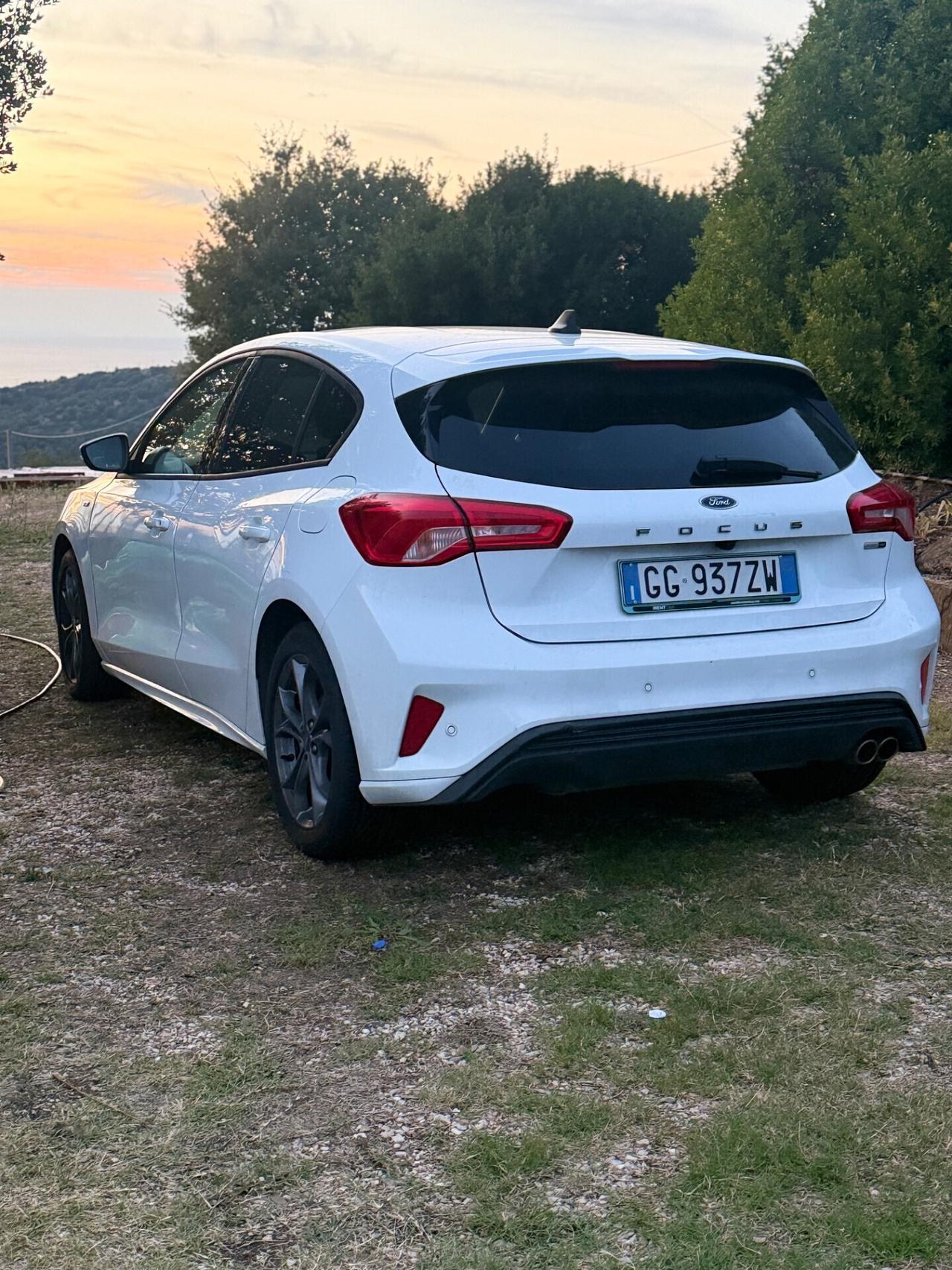Ford Focus 1.0 EcoBoost Hybrid ST-Line X restyling 2023
