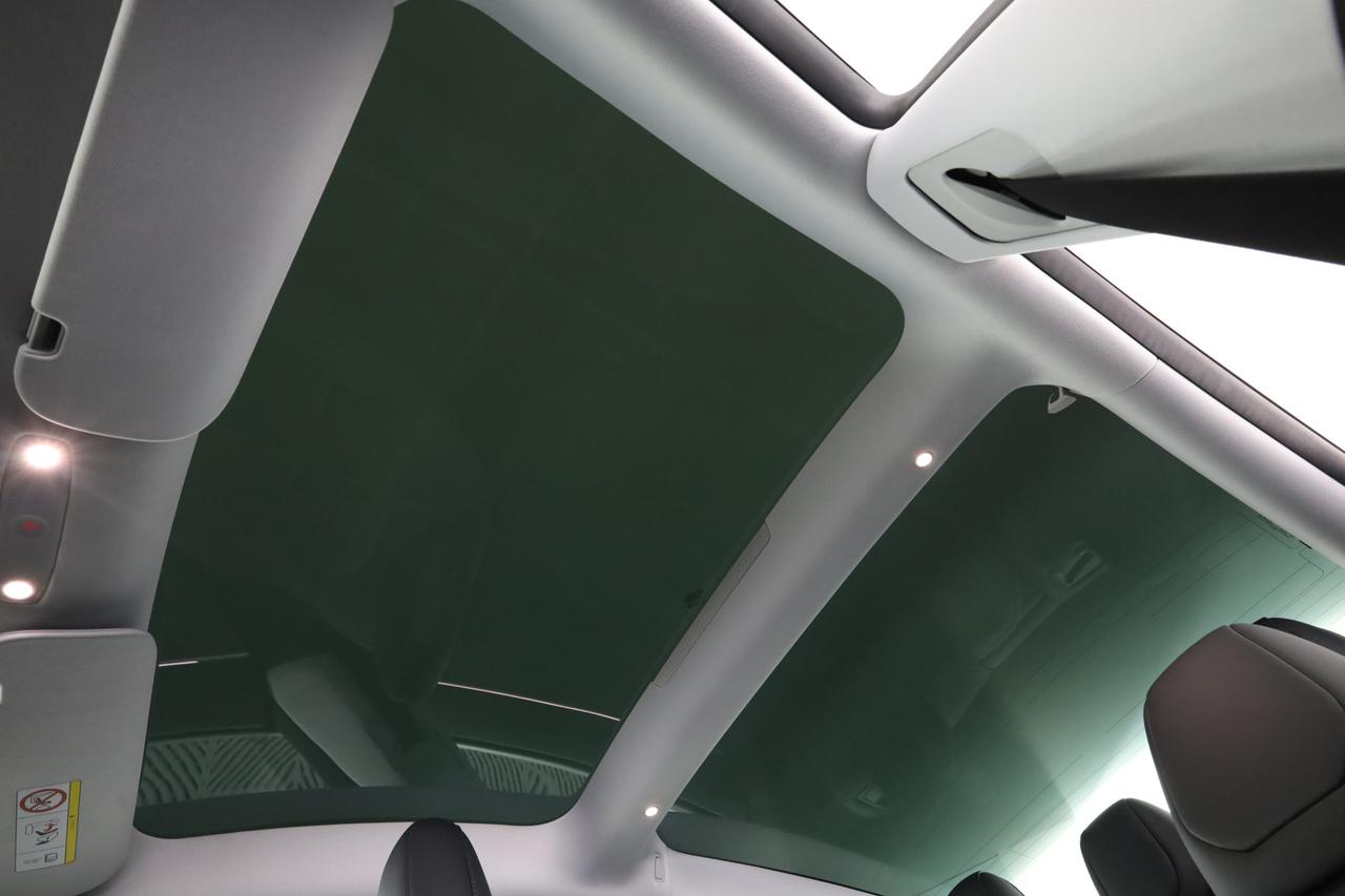 TESLA Model 3 NV35 RWD Premium