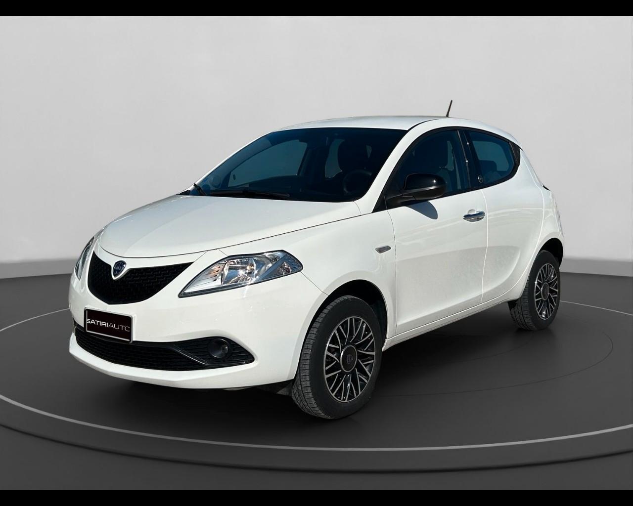 LANCIA Ypsilon III 2015 - Ypsilon 0.9 t.air Silver ecochic metano 70cv