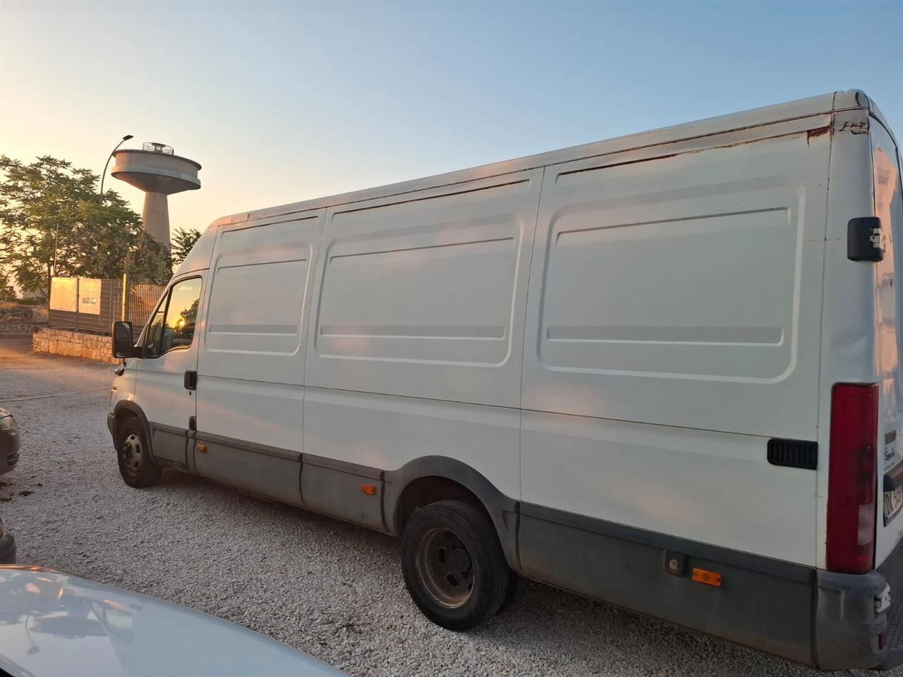Iveco Daily 35C14/BarTor3.0Hpi TDI PLM-RG Cab