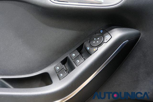 FORD Fiesta 1.1 75 CV GPL 5 PORTE TITANIUM NEOPATENTATI