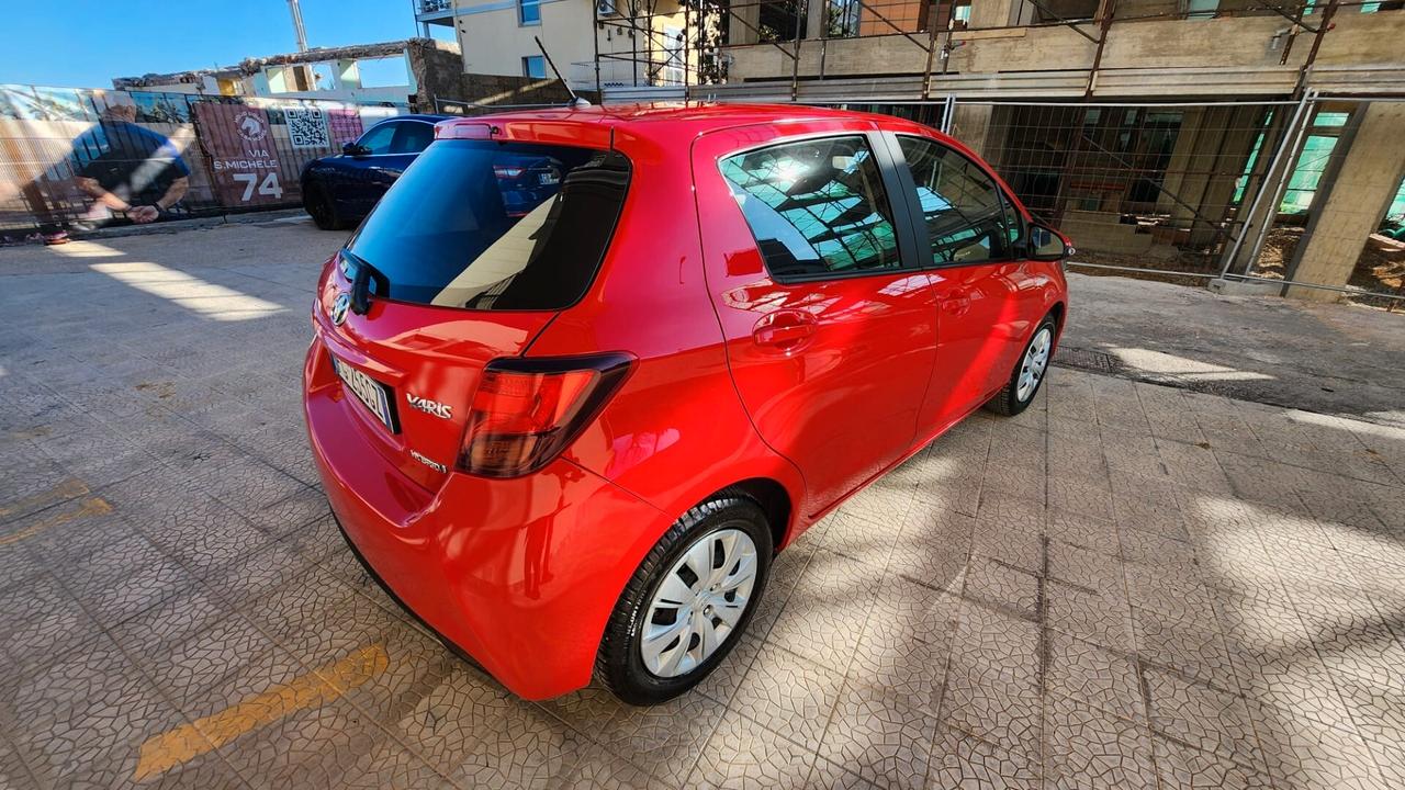 Toyota Yaris 1.5 Hybrid 5 porte Cool