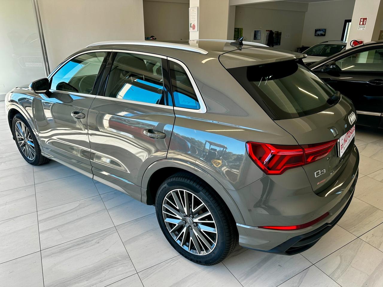 Audi Q3 35 TDI S-tronic S-line 150 cv