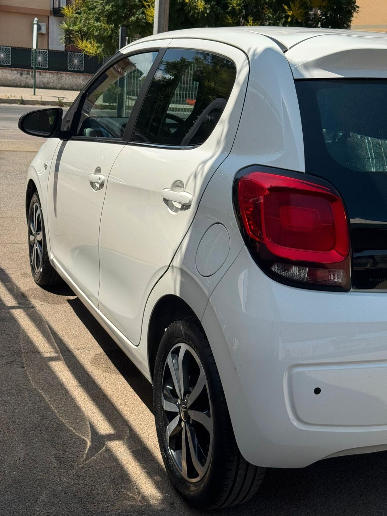 Citroen C1 VTi 68 5 porte Shine