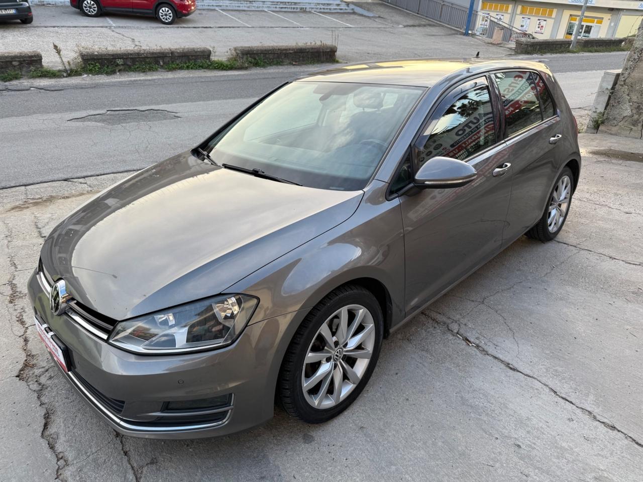 Volkswagen Golf 1.6 TDI 5p. Highline BlueMotion Technology