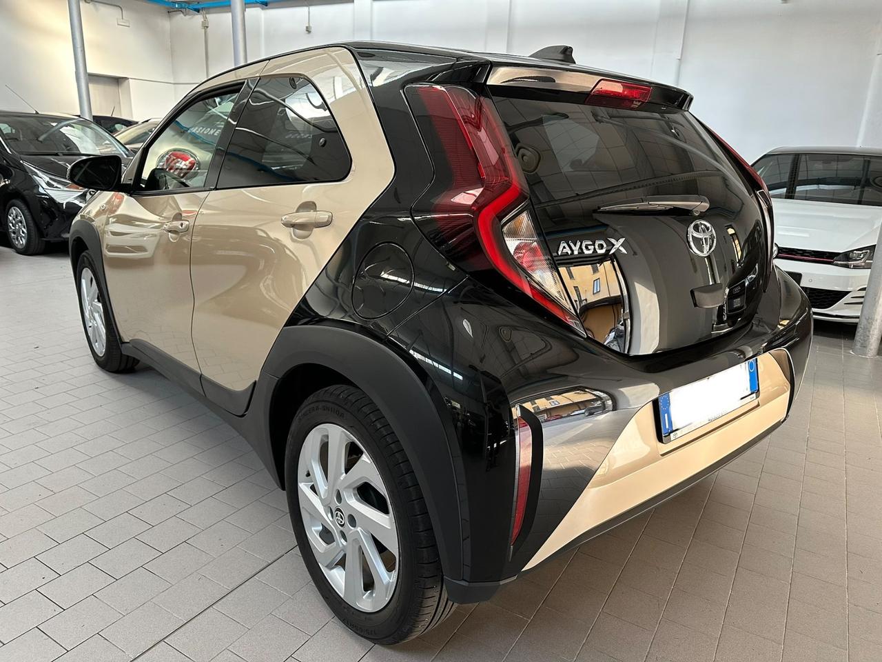Toyota Aygo X 1.0 VVT-i 72 CV 5 porte Lounge S-CVT