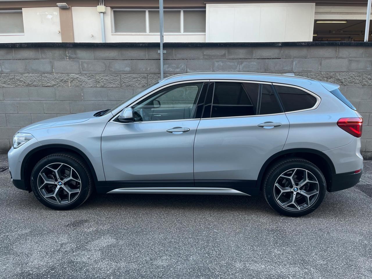 Bmw X1 sdrive18d xLine AUTOM. LED/NAVI/PELLE PERFETTA