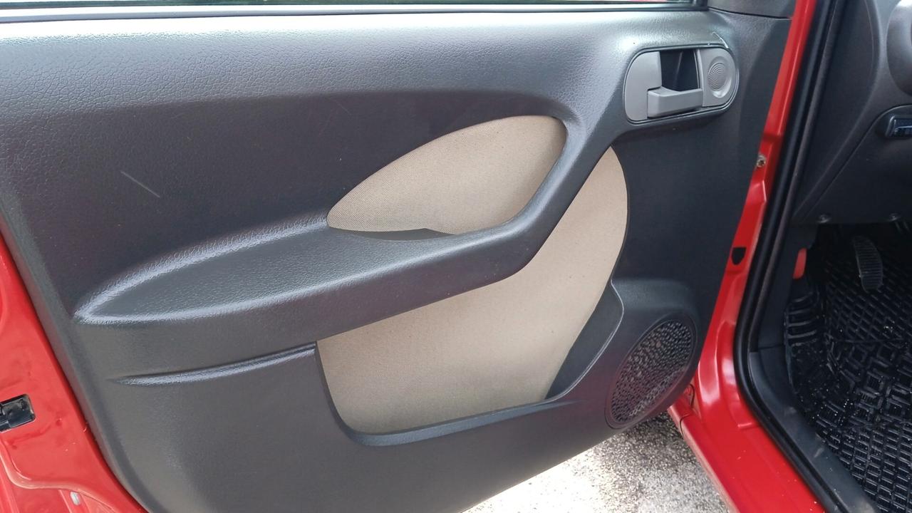 FIAT PANDA 1.2 BENZINA METANO NEO PATENTATI