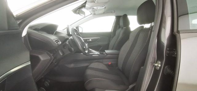 PEUGEOT 3008 BlueHDi 130 S&S Active Business