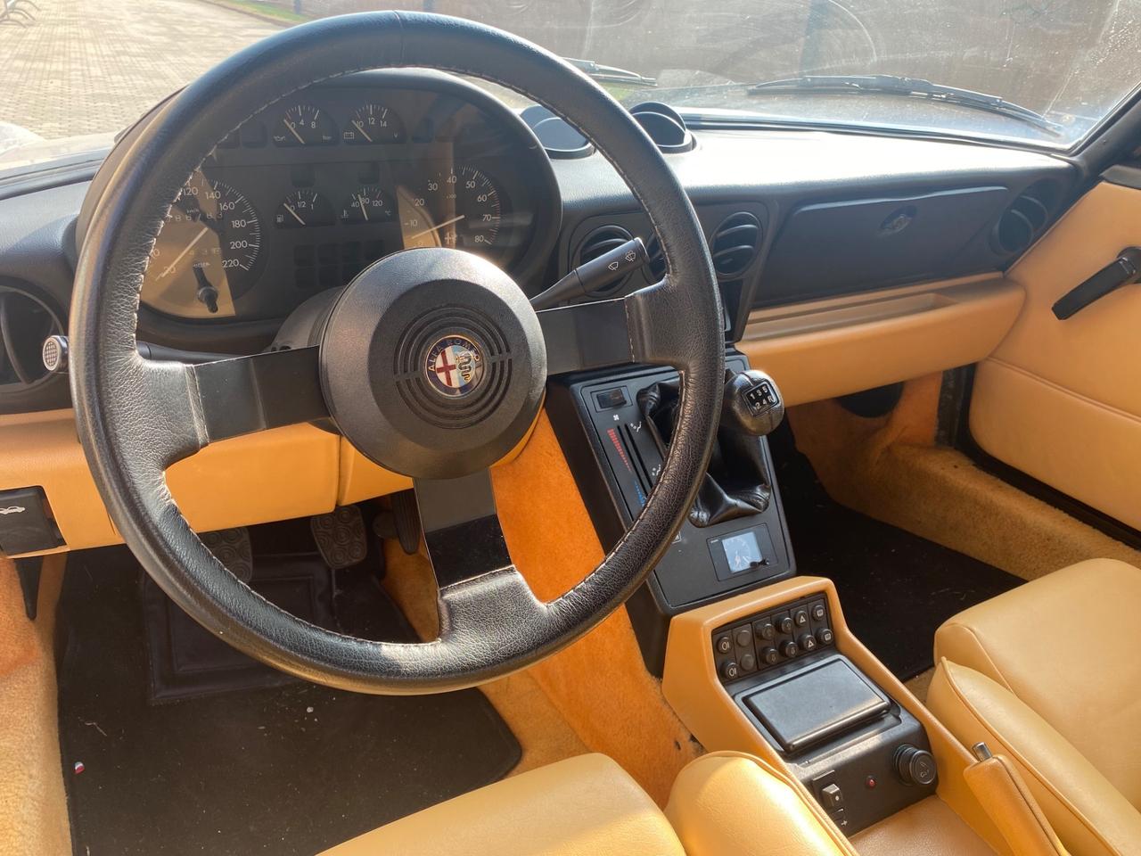Alfa Romeo Spider 2000 pininfarina