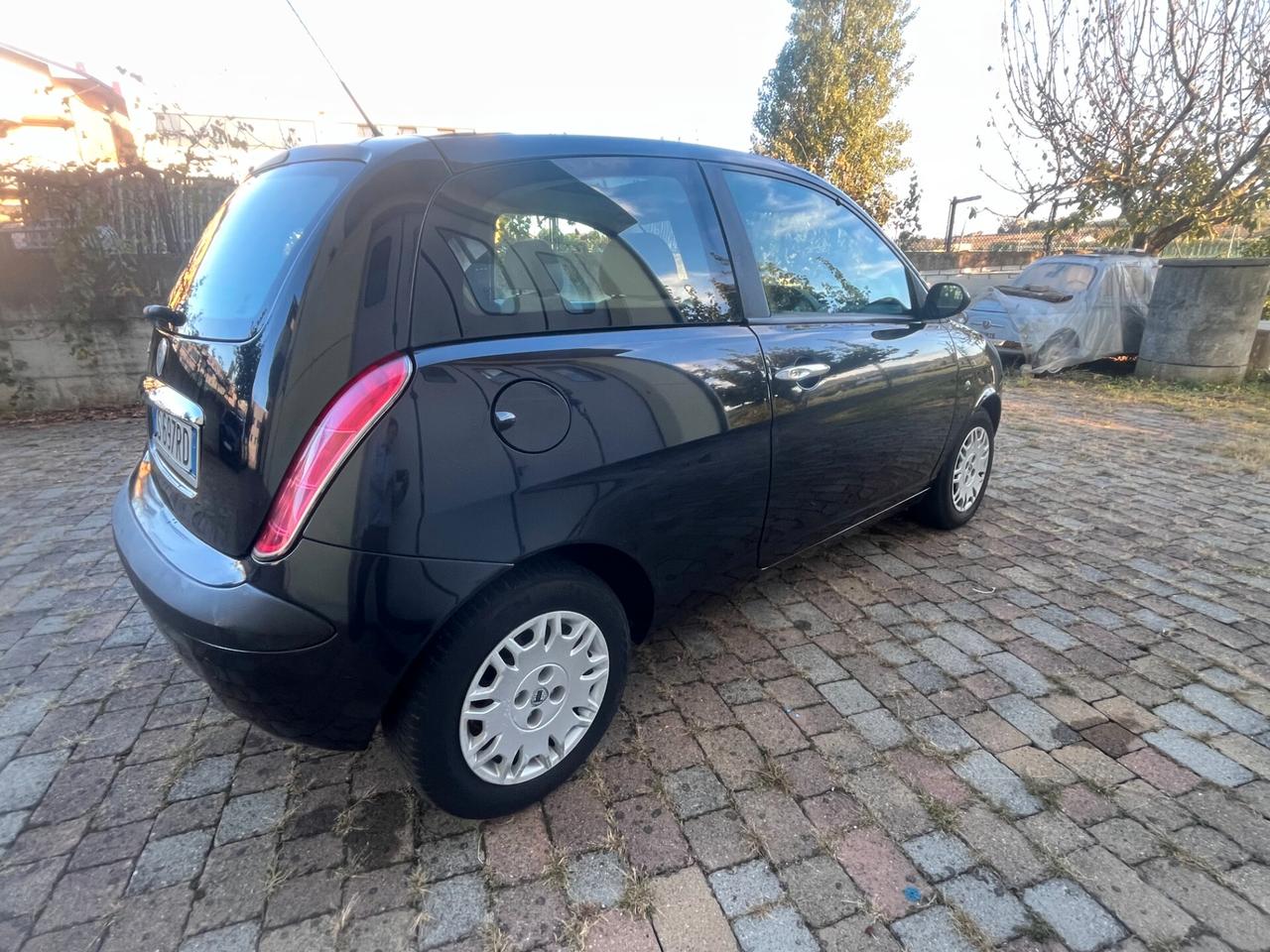 Lancia Ypsilon 1.2 Oro