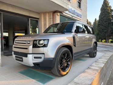 LAND ROVER Defender 110 3.0D I6 200 CV AWD Auto SE 7 POSTI.