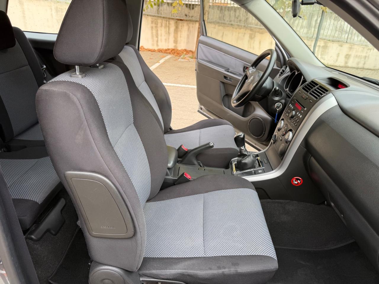 Suzuki Vitara 1.9ddis 129cv - 4x4 - 2006 nuovissima