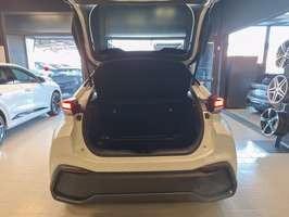 TOYOTA C-HR (2023-->) C-HR 1.8 HV Trend