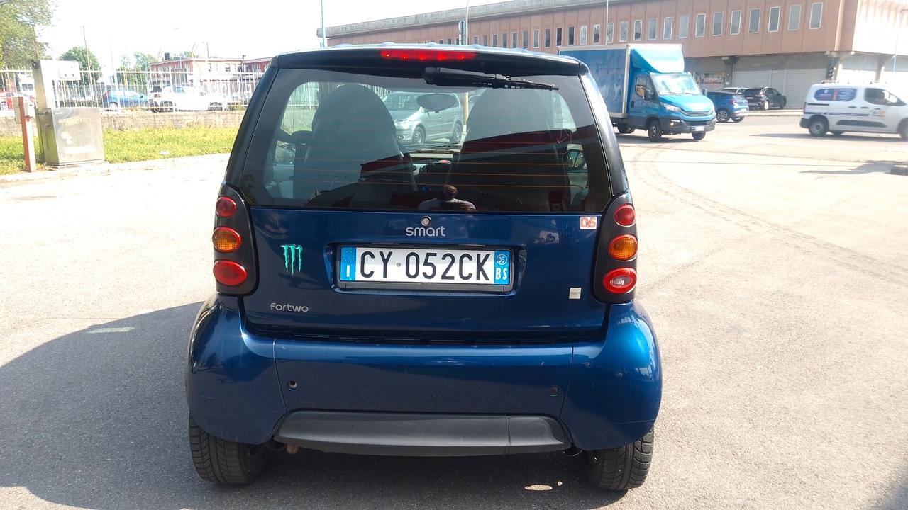 Smart ForTwo 700 coupé MOTORE NUOVO neop