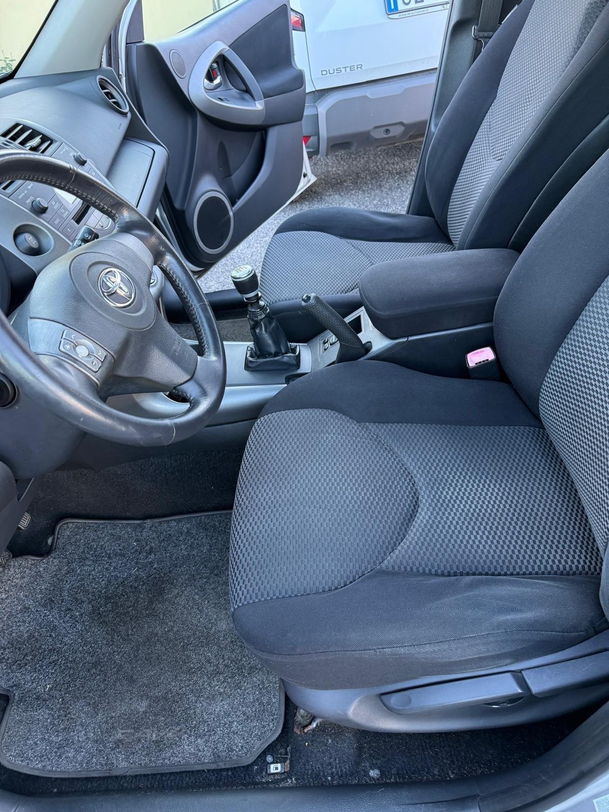 Toyota RAV 4 RAV4 2.2 D-4D 136 CV