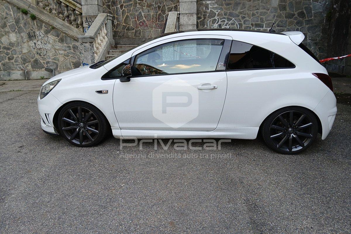 OPEL Corsa 1.6 T 210CV 3 porte Nürburgring Edition OPC