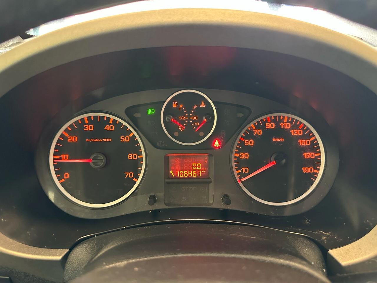 Peugeot Partner Tepee 1.6 HDi 92CV Outdoor