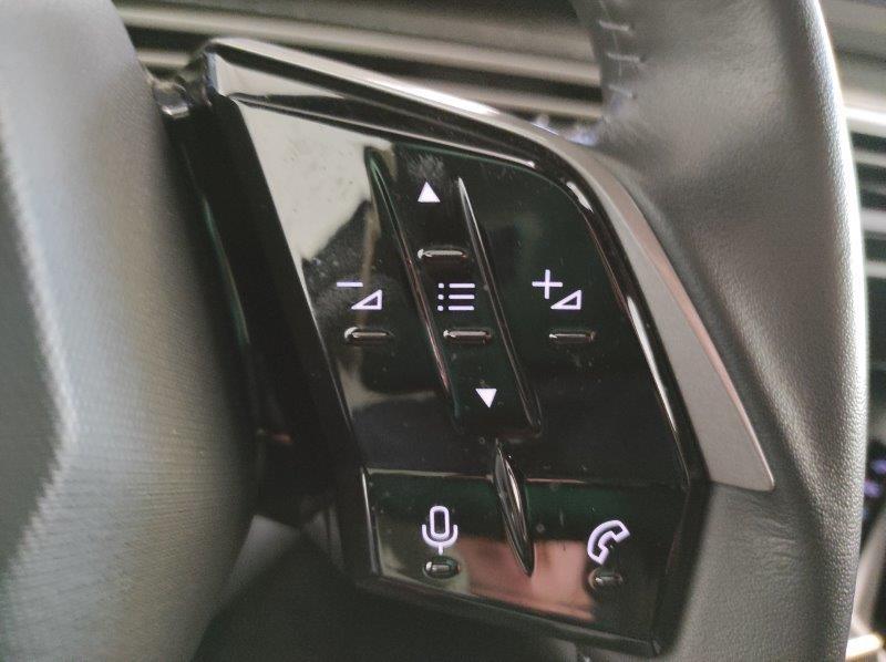 PEUGEOT 5008 3ª serie - 5008 Hybrid 145 e-DCS6 Allure