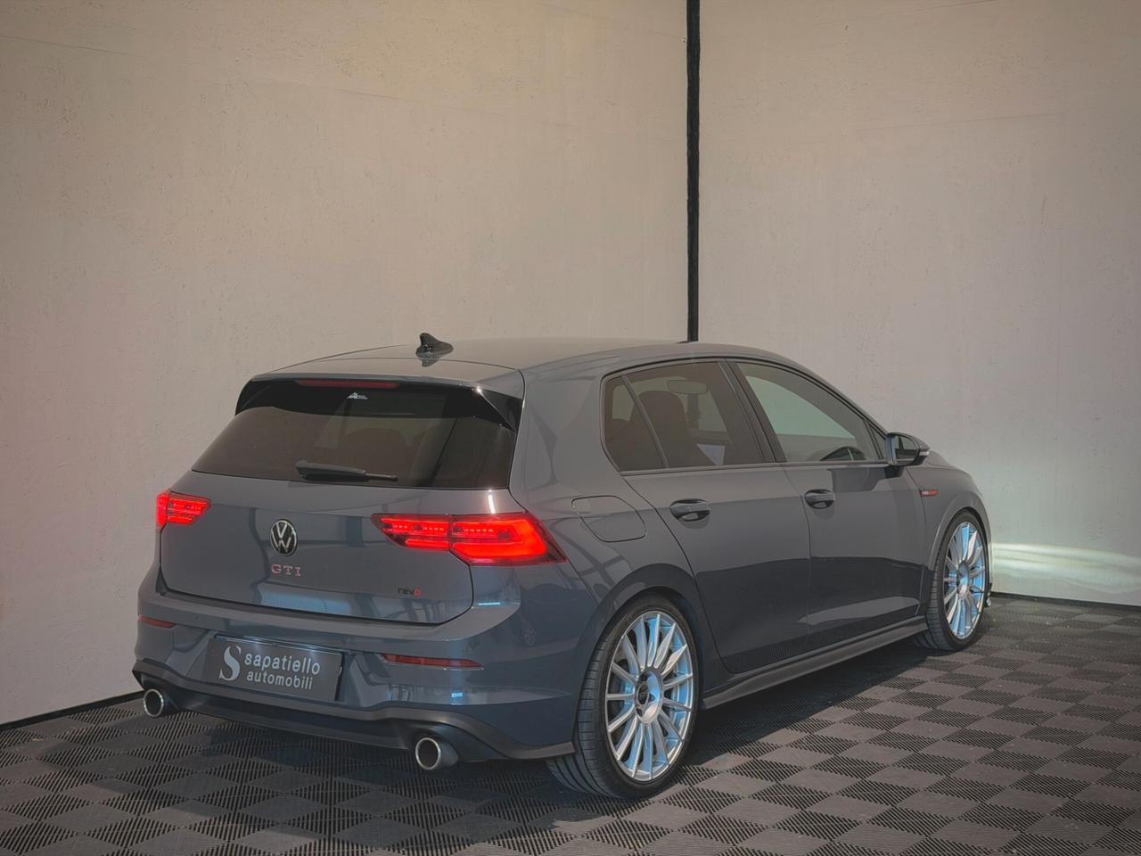 Volkswagen Golf 8 GTI 2.0 TSI DSG - OZ SUPER LEGGERA - REVO