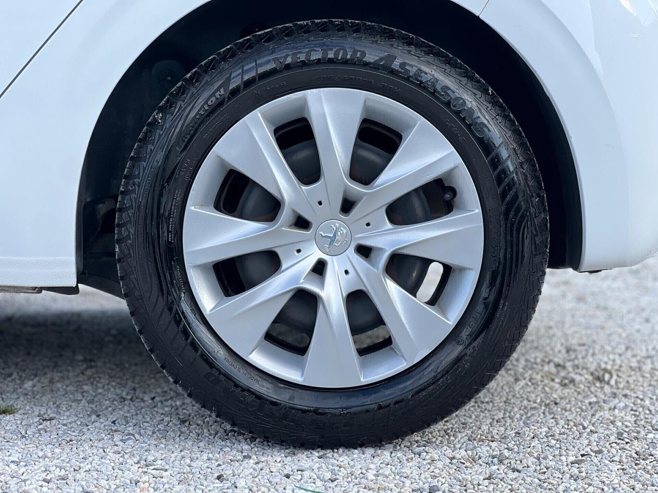 Peugeot 208 1.0 “ 70 Mila Km CERTIFICATI “