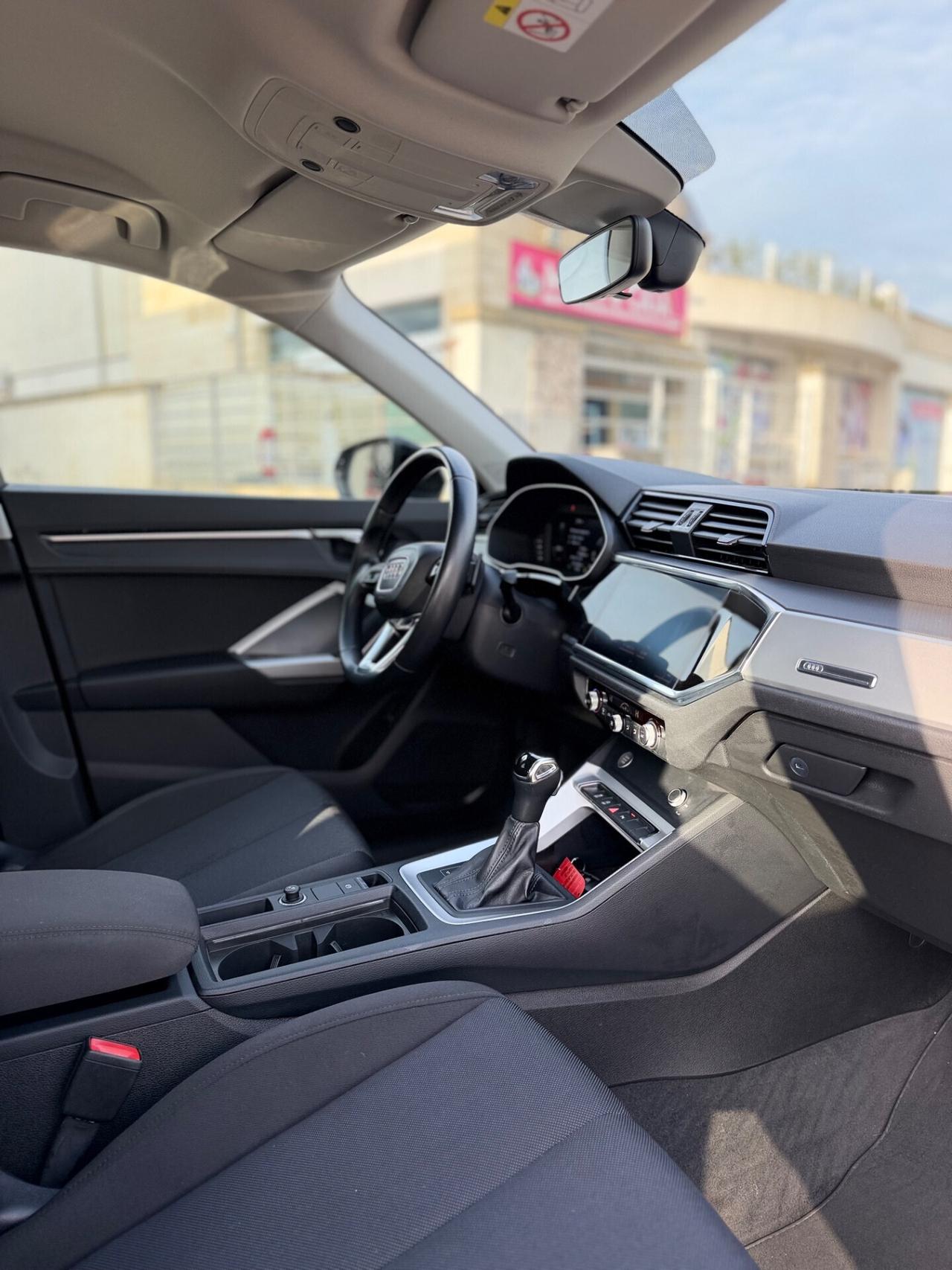 Audi Q3 35 TDI S tronic line edition