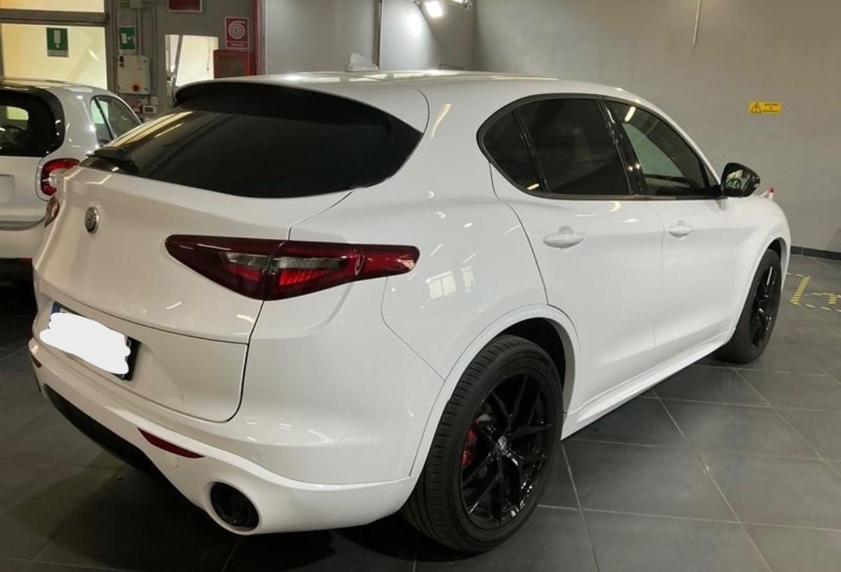 Alfa Romeo Stelvio 2.2 Turbodiesel 190 CV AT8 Q4 Super