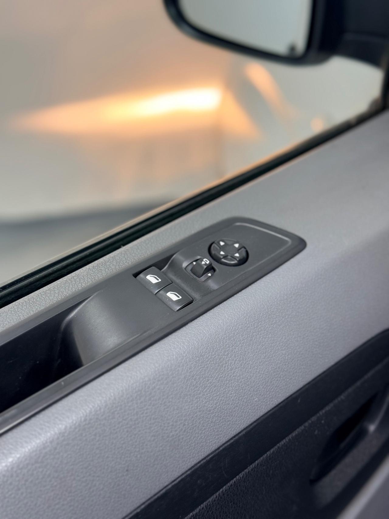 Peugeot Expert 2.0 BHDI 122cv Premium 11/2018 Euro 6B Neopatentati