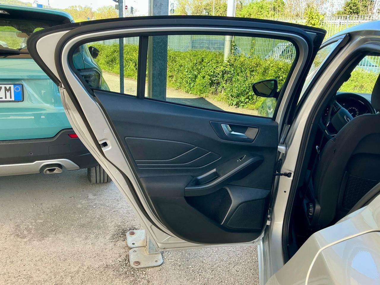 Ford Focus 1.0 Hybrid 155 CV Powershift 5p. ST-Line