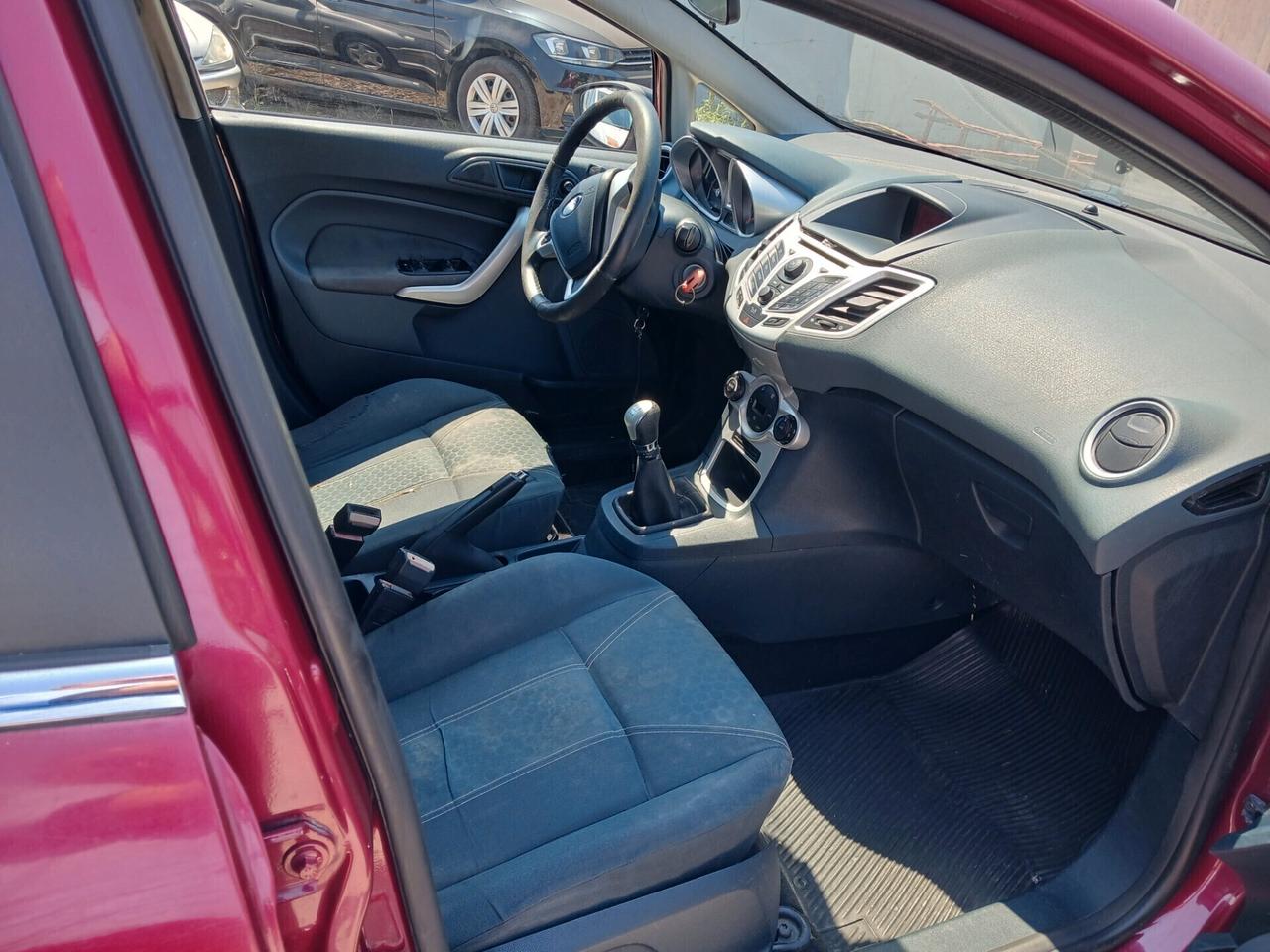 Ford Fiesta 1.4 TDCi 5p. Titanium
