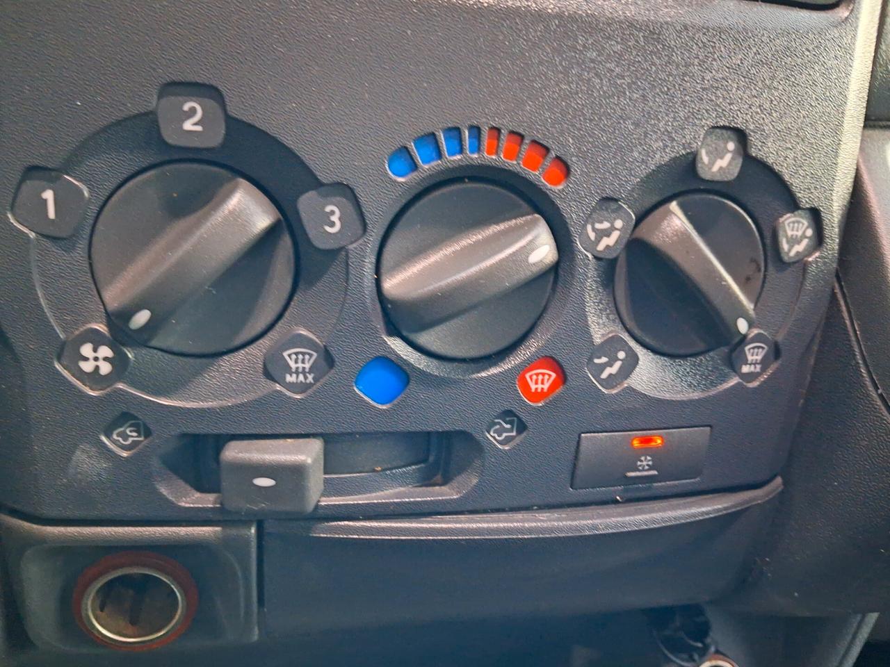 Peugeot Boxer 330CS 2.8 HDi cat PC-TA Furgone